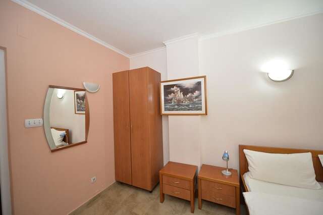 Отель Hotel Anderba Тиват-12