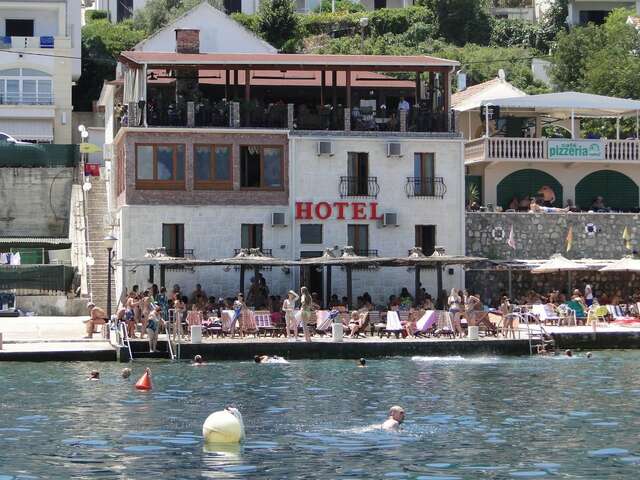 Отель Hotel Anderba Тиват-28